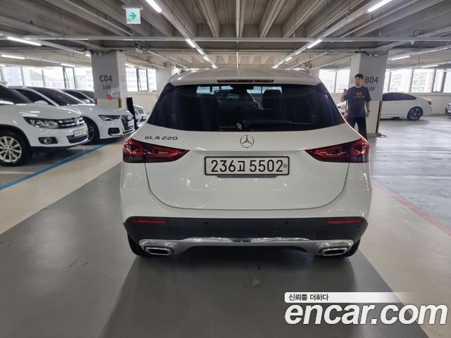 Mercedes-Benz GLA-Class (H247) GLA220 2021 — фото 6