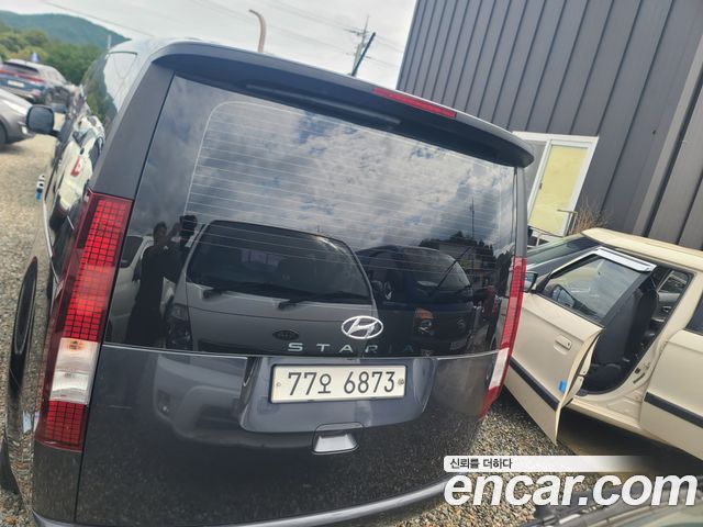 Hyundai Staria Tourer 11-Seater Modern 2022 — фото 4