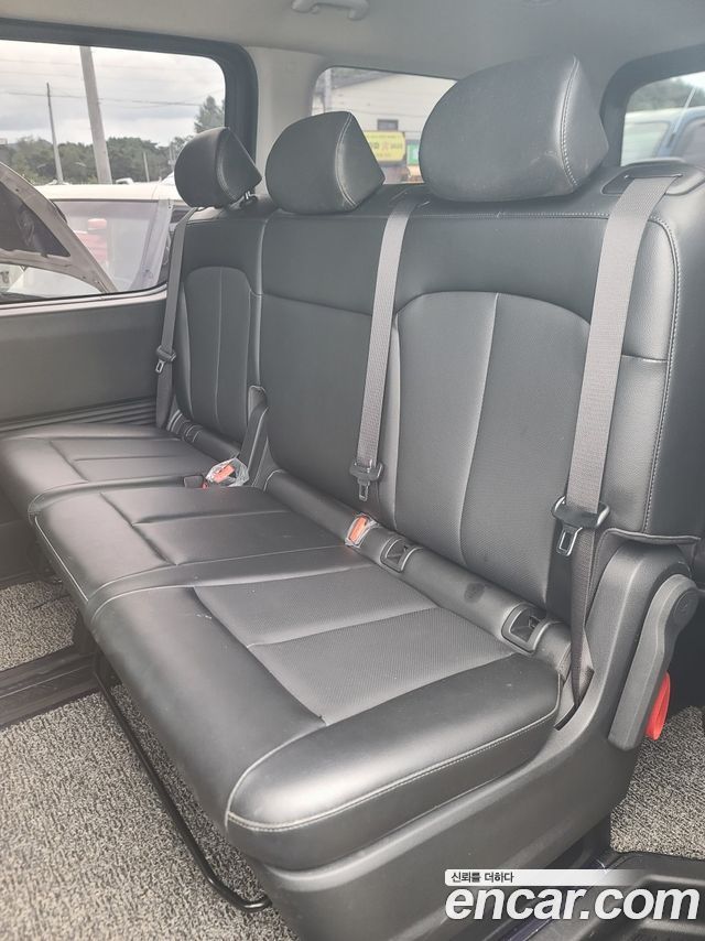 Hyundai Staria Tourer 11-Seater Modern 2022 — фото 6