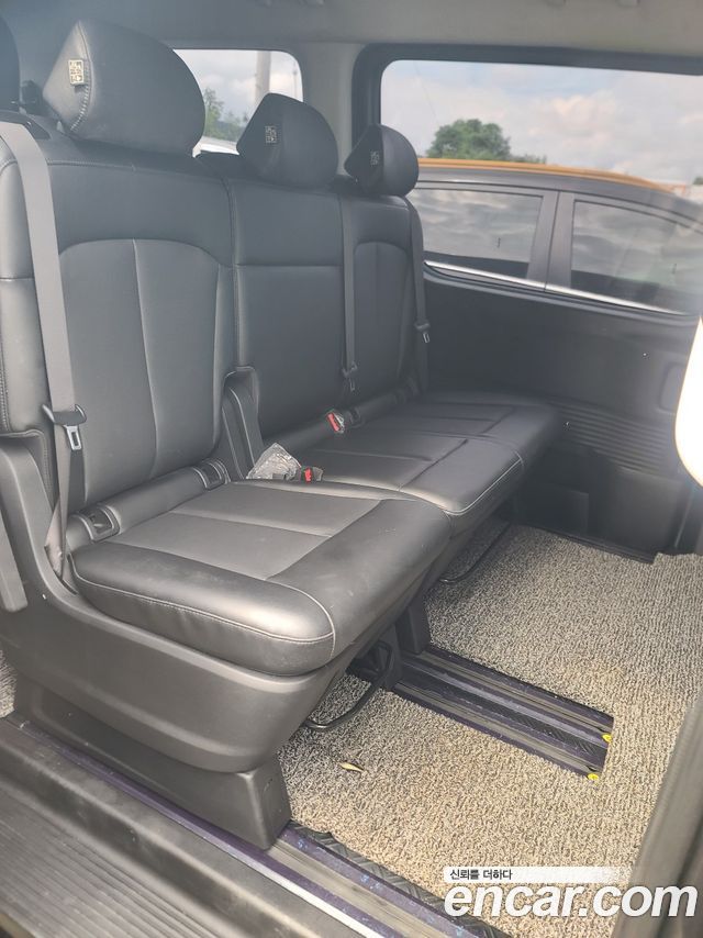 Hyundai Staria Tourer 11-Seater Modern 2022 — фото 16