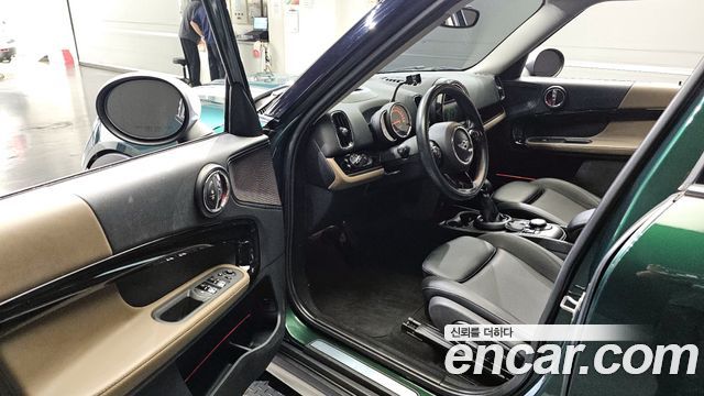 MINI Cooper D Countryman ALL4 HIGH 2nd 2018 — фото 10