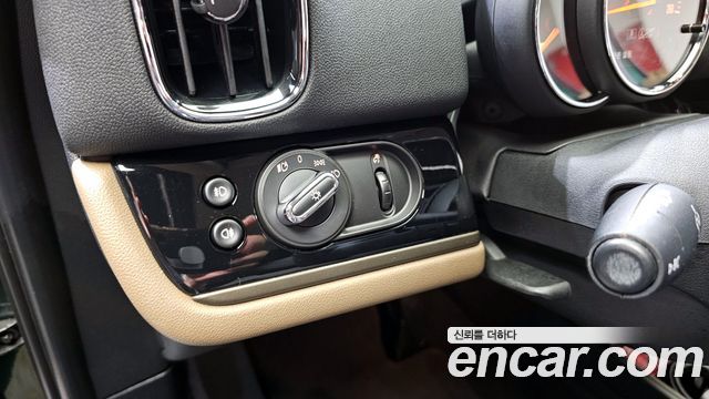 MINI Cooper D Countryman ALL4 HIGH 2nd 2018 — фото 15