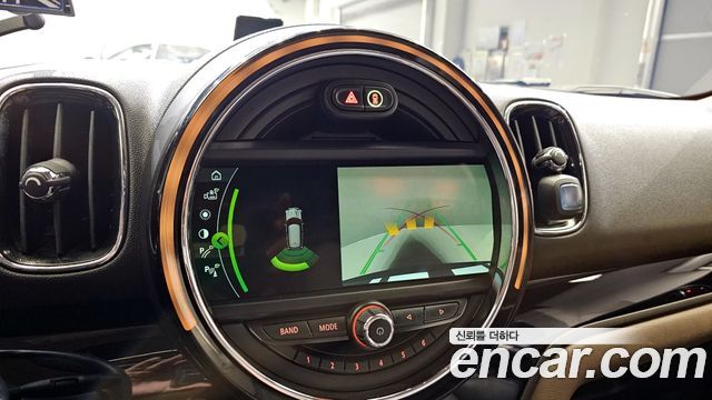 MINI Cooper D Countryman ALL4 HIGH 2nd 2018 — фото 17