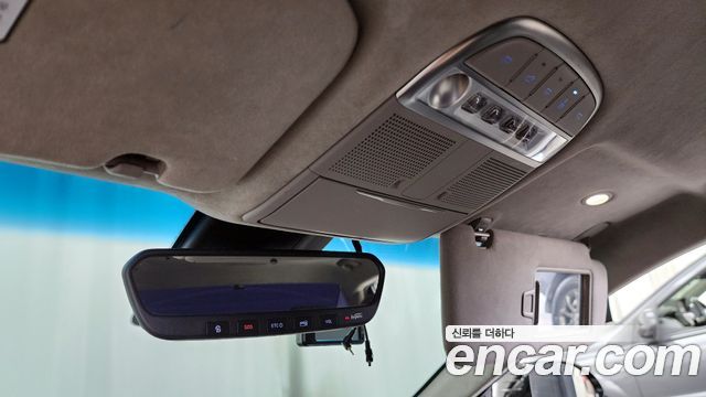 Genesis EQ900 5.0 GDI AWD Limousine Prestige 2016 — фото 18