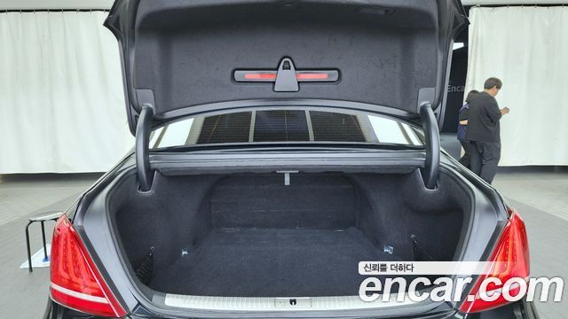 Genesis EQ900 5.0 GDI AWD Limousine Prestige 2016 — фото 20