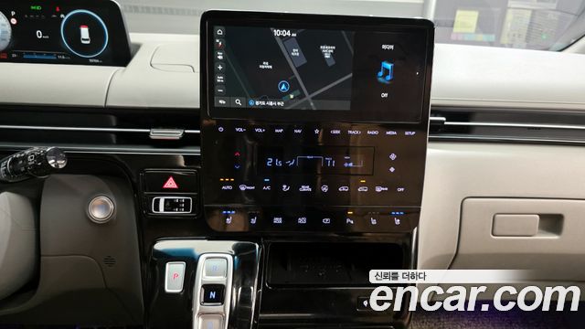 Hyundai Staria 4WD Lounge 7-Seater Inspiration 2023 — фото 16