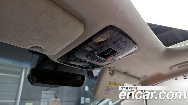 Hyundai Staria 4WD Lounge 7-Seater Inspiration 2023 — фото 17