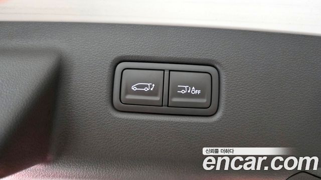 Hyundai Staria 4WD Lounge 7-Seater Inspiration 2023 — фото 20