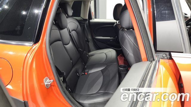 MINI Cooper 5Door Standard 3rd 2019 — фото 12