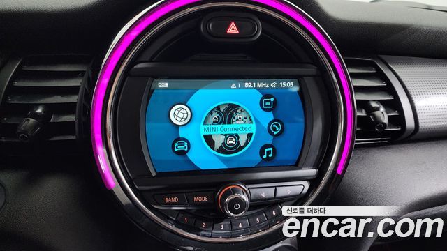 MINI Cooper 5Door Standard 3rd 2019 — фото 14