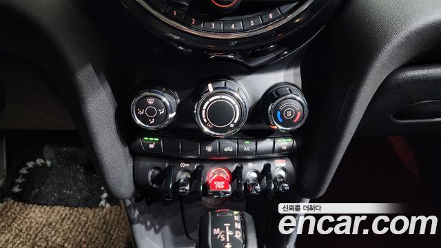 MINI Cooper 5Door Standard 3rd 2019 — фото 17