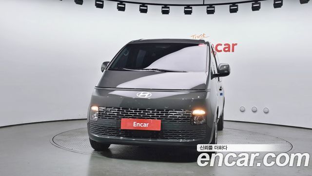 Hyundai Staria Tourer 9-Seater Modern 2025 — фото 3