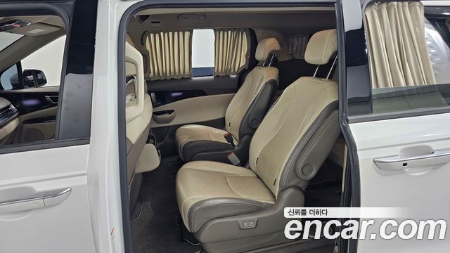 Kia Carnival (IV) Diesel 9-Seater Hi-Limousine Signature 2021 — фото 12