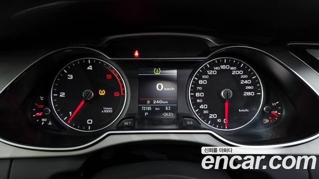 Audi A4 35 TDI Quattro Dynamic B8 2015 — фото 8