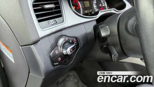 Audi A4 35 TDI Quattro Dynamic B8 2015 — фото 17