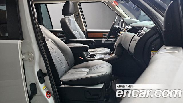 Land Rover Discovery 4 3.0 SDV6 HSE 2014 — фото 10