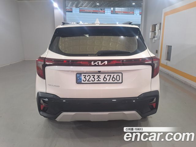 Kia Seltos Gasoline 1.6 Turbo 2WD Signature 2023 — фото 3