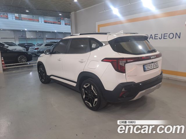 Kia Seltos Gasoline 1.6 Turbo 2WD Signature 2023 — фото 4