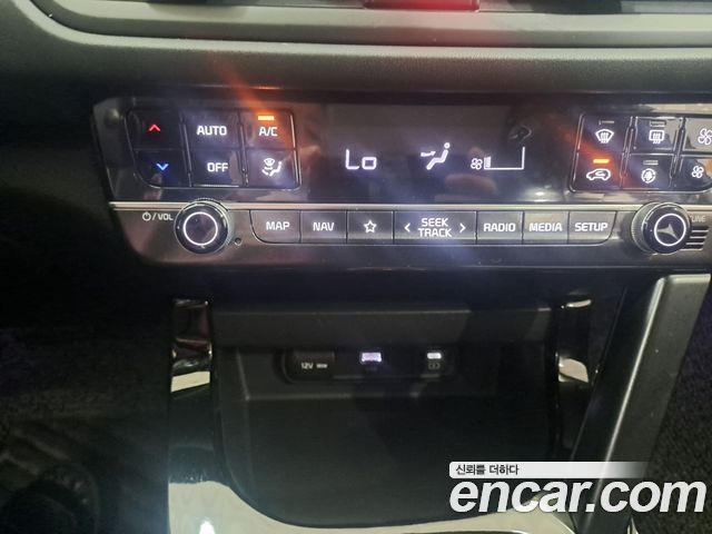 Kia Seltos Gasoline 1.6 Turbo 2WD Signature 2023 — фото 10