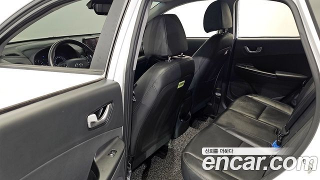 Hyundai Kona Gasoline 1.6 Turbo 2WD Smart 2021 — фото 15
