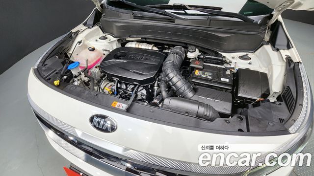 Kia Seltos Gasoline 1.6 Turbo 2WD Signature 2022 — фото 6