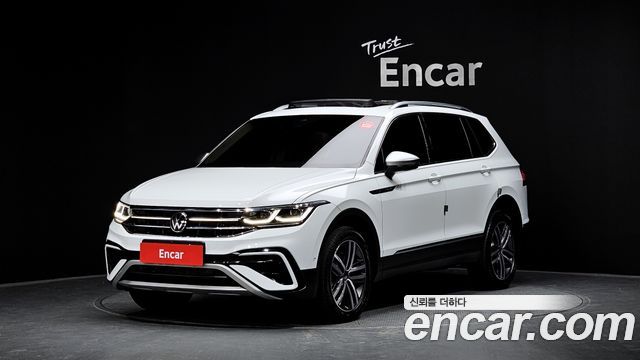 Volkswagen Tiguan Allspace 2.0 TSI Prestige 2023 — фото 1