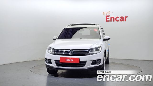 Volkswagen Tiguan 2.0 TDI  Premium 5N 2013 — фото 3