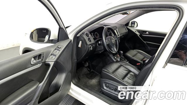 Volkswagen Tiguan 2.0 TDI  Premium 5N 2013 — фото 10