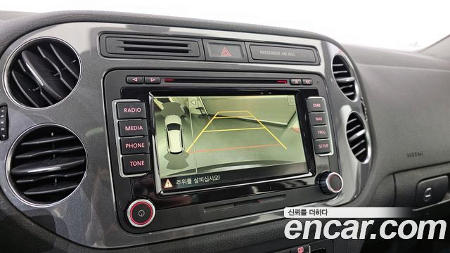 Volkswagen Tiguan 2.0 TDI  Premium 5N 2013 — фото 16