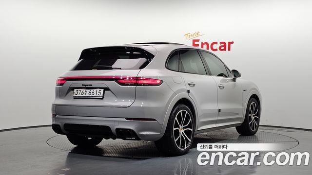 Porsche Cayenne (PO536) 3.0 E-Hybrid 2021 — фото 2