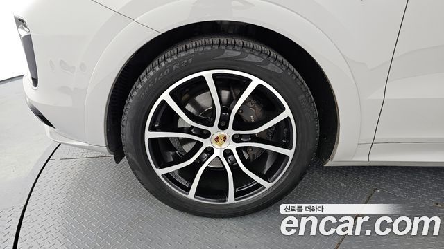 Porsche Cayenne (PO536) 3.0 E-Hybrid 2021 — фото 5