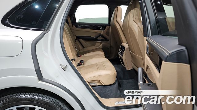Porsche Cayenne (PO536) 3.0 E-Hybrid 2021 — фото 12