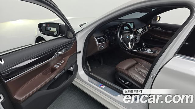 BMW 7 Series (G11) 730d xDrive M Sport 2017 — фото 10