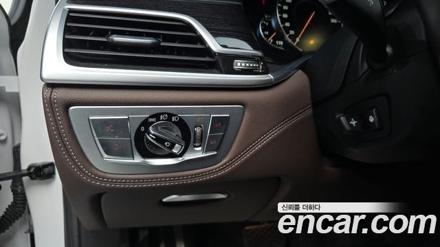 BMW 7 Series (G11) 730d xDrive M Sport 2017 — фото 28