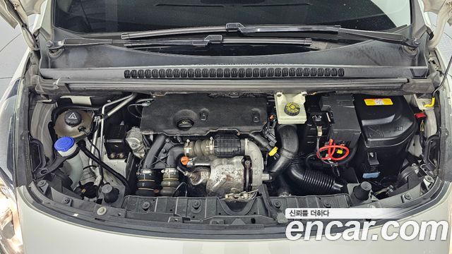 Peugeot 3008 1.6 e-HDi First Generation 2014 — фото 6