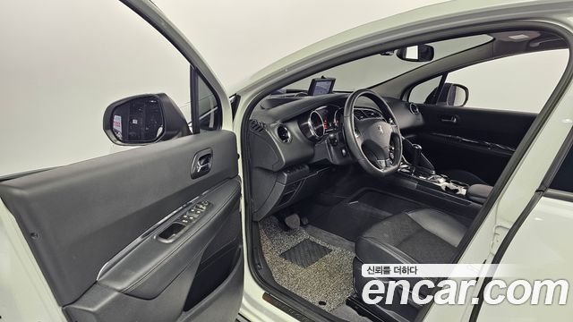 Peugeot 3008 1.6 e-HDi First Generation 2014 — фото 10