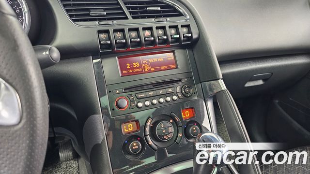 Peugeot 3008 1.6 e-HDi First Generation 2014 — фото 17