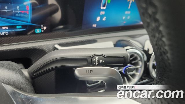 Mercedes-Benz A-Class (W177) AMG A35 S AMG 4MATIC Sedan 2024 — фото 9