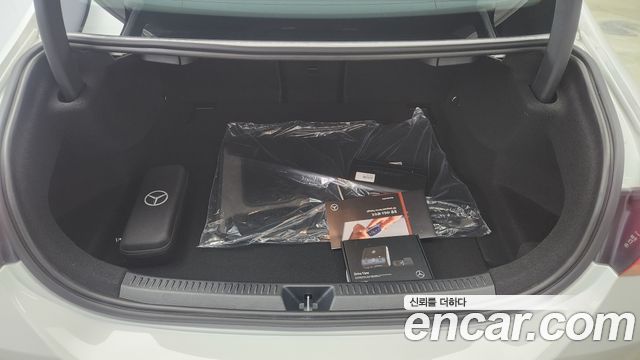 Mercedes-Benz A-Class (W177) AMG A35 S AMG 4MATIC Sedan 2024 — фото 20