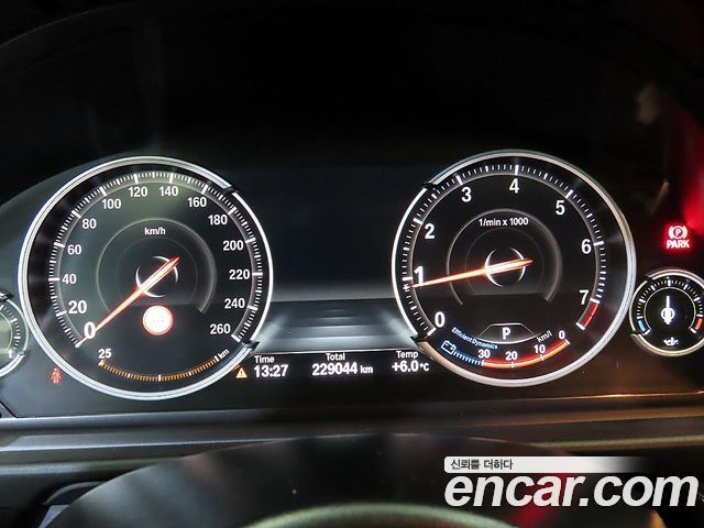 BMW 5 Series (F10) 528i M Aero Dynamic 2016 — фото 9