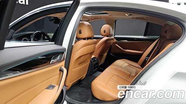 BMW 5 Series (G30) 520d Luxury Special Edition 2018 — фото 12