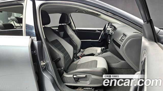 Volkswagen Jetta 2.0 TDI BlueMotion 6th 2015 — фото 10