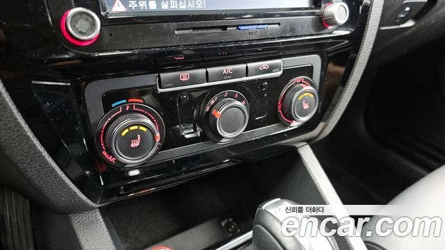 Volkswagen Jetta 2.0 TDI BlueMotion 6th 2015 — фото 17