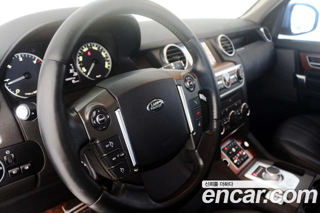 Land Rover Discovery 4 3.0 SDV6 HSE 2016 — фото 19
