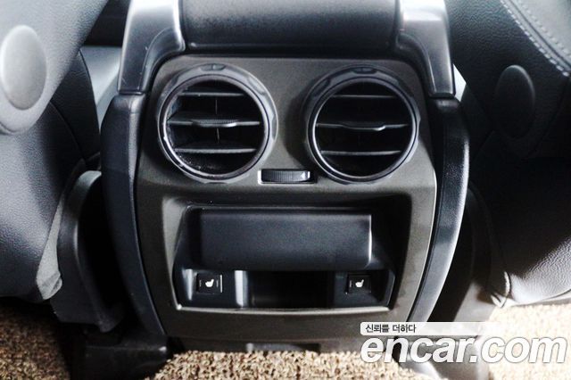 Land Rover Discovery 4 3.0 SDV6 HSE 2016 — фото 22