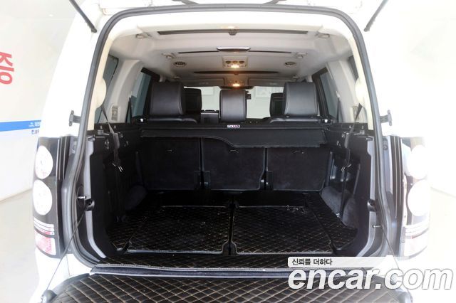 Land Rover Discovery 4 3.0 SDV6 HSE 2016 — фото 23