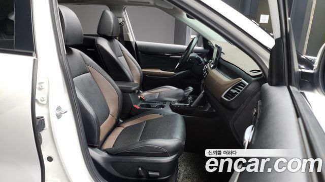 Kia Seltos Gasoline 1.6 Turbo 4WD Signature 2022 — фото 11