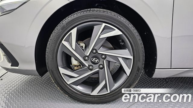 Hyundai Avante (CN7) 1.6 Inspiration 2024 — фото 5