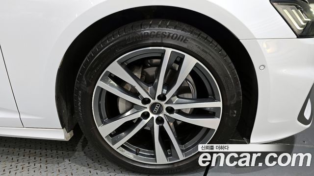 Audi A6 (C8) 40 TDI Quattro Premium 2023 — фото 5