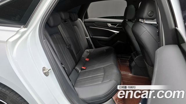 Audi A6 (C8) 40 TDI Quattro Premium 2023 — фото 12